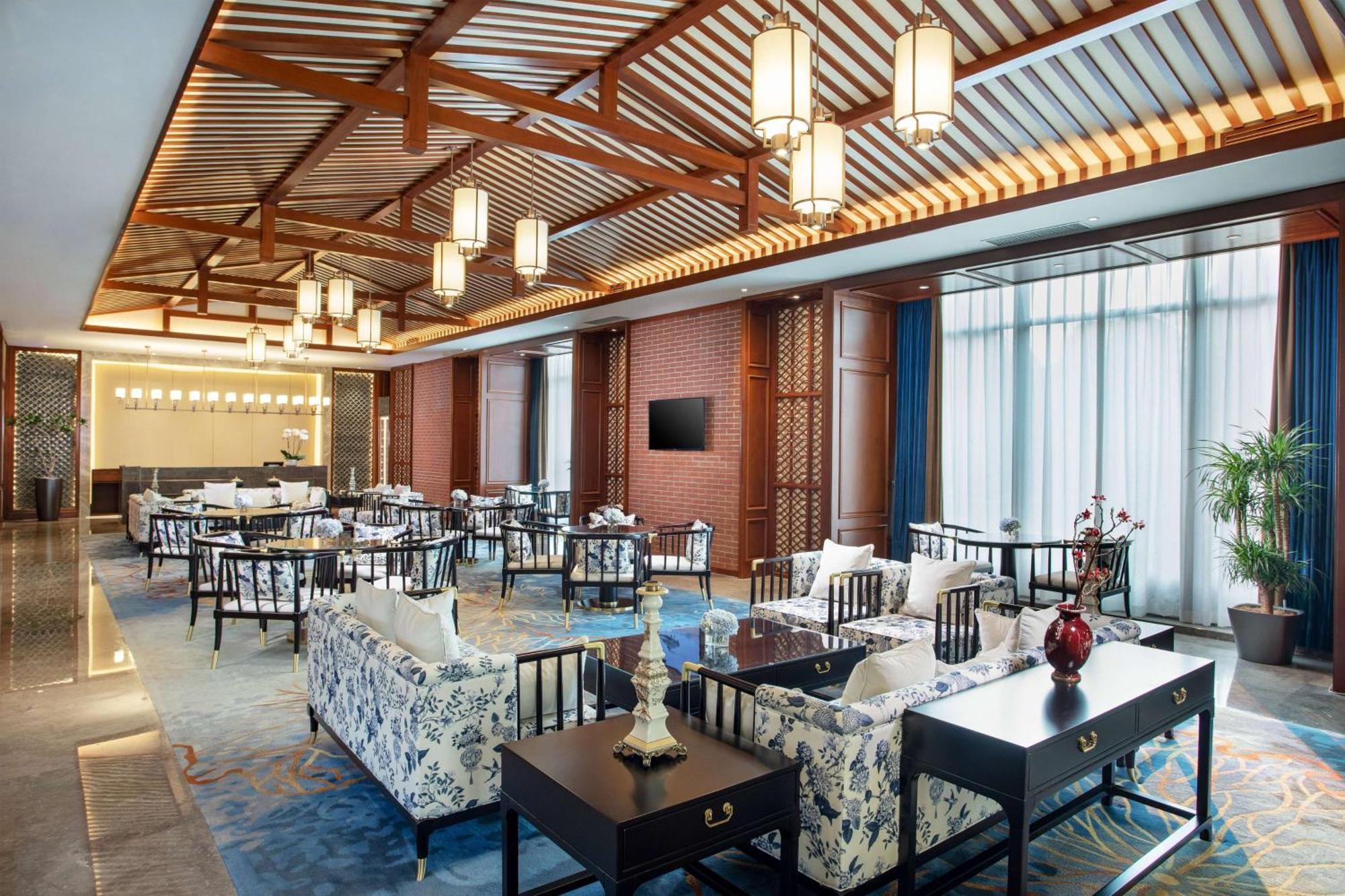 Kunming Huiyue Wyndham Hotel Exterior photo